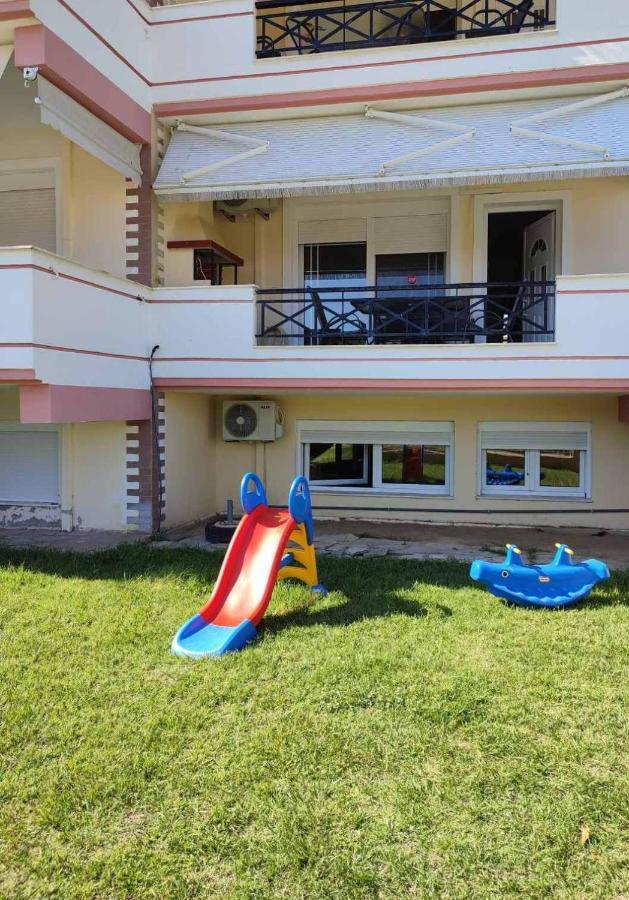 The Twelve In Iraklitsa Apartment Nea Iraklitsa Екстериор снимка